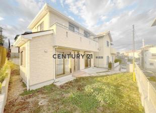 駅8分 駐車2台 広々庭付き戸建 002