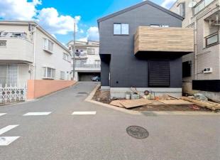 三方角地ZEH水準の駅7分デザイナーズ新築住宅001