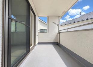 敷地広々60坪超 P2台付RENOVE戸建001